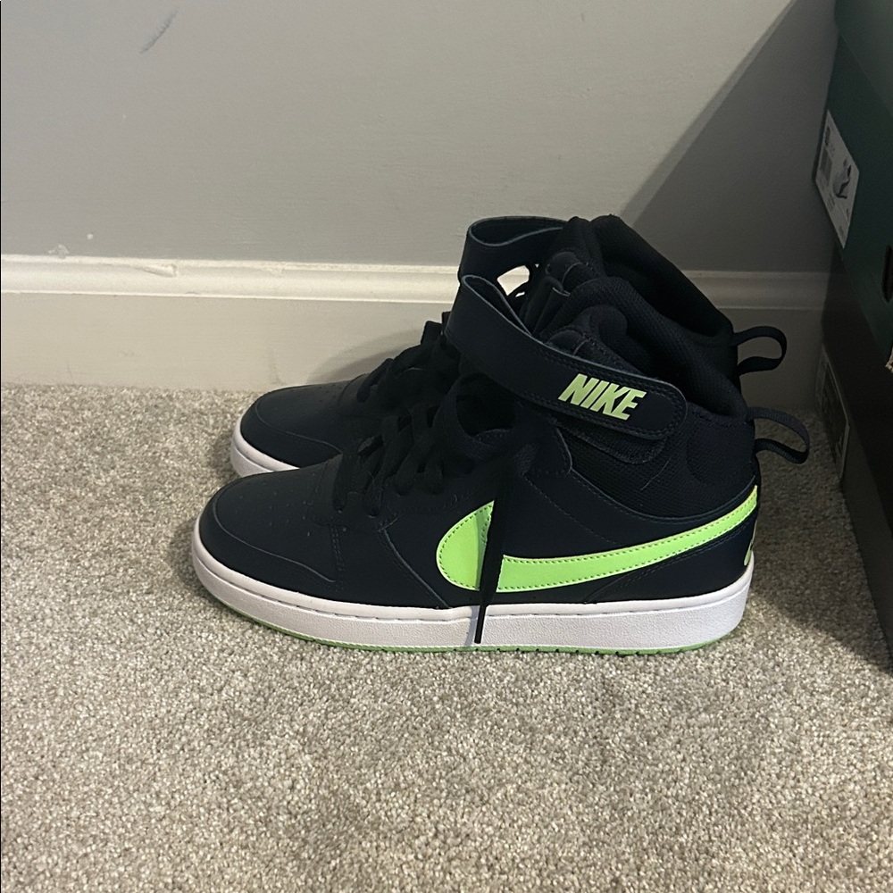 nike court mids youth